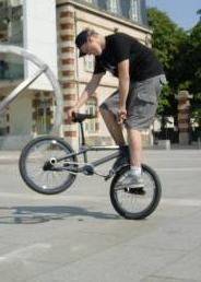 Freestyle - BMX FLAT - Figure Funky Chicken