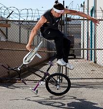 BMX FLATLAND, Viky Gomez, pro rider